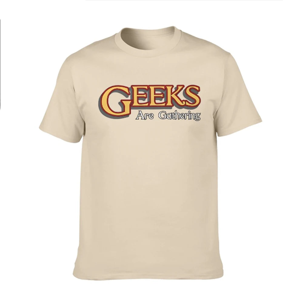 Geeks are gathering T-Shirt