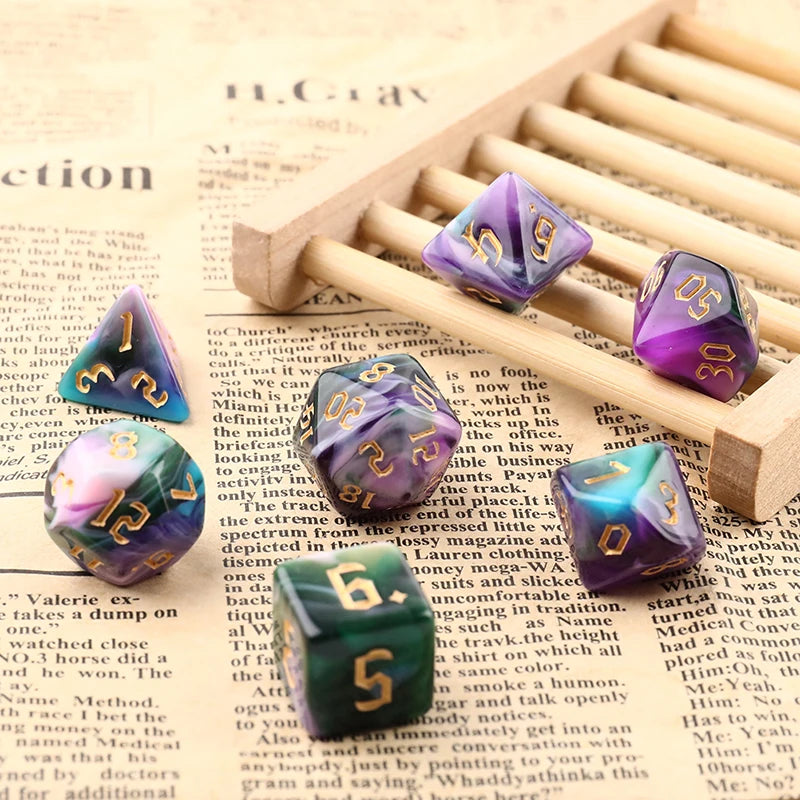 7-Dice D4 D6 D8 D10 D% D12 D20 
Black Purple Blue Swirl